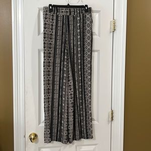 Forever 21 black/cream linen pants